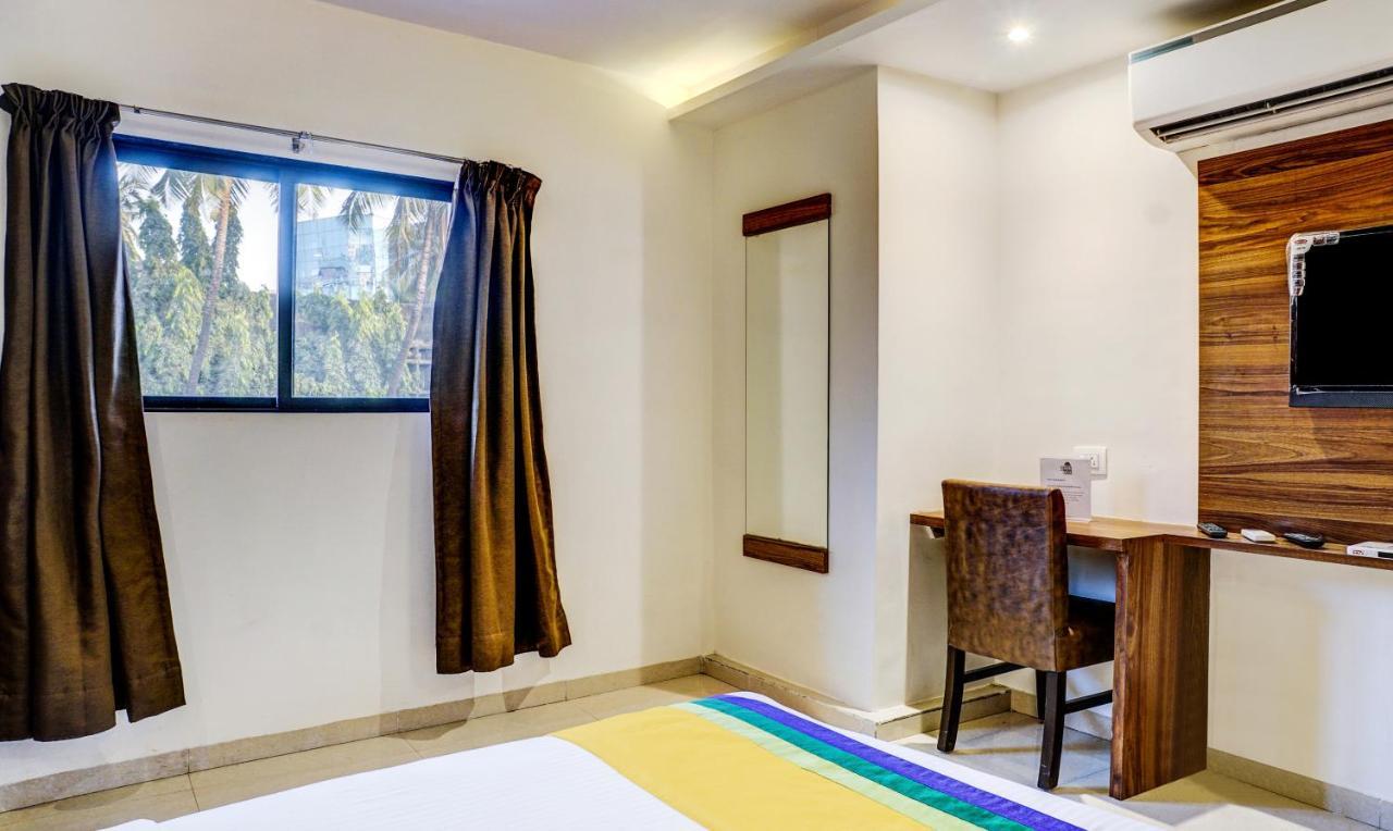 Treebo Trip Seven Olives Andheri Bombaim Exterior foto